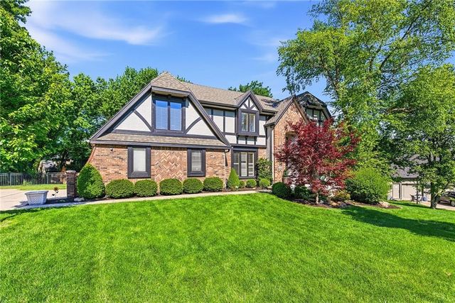 12204 MELROSE Street, Overland Park, KS 66213