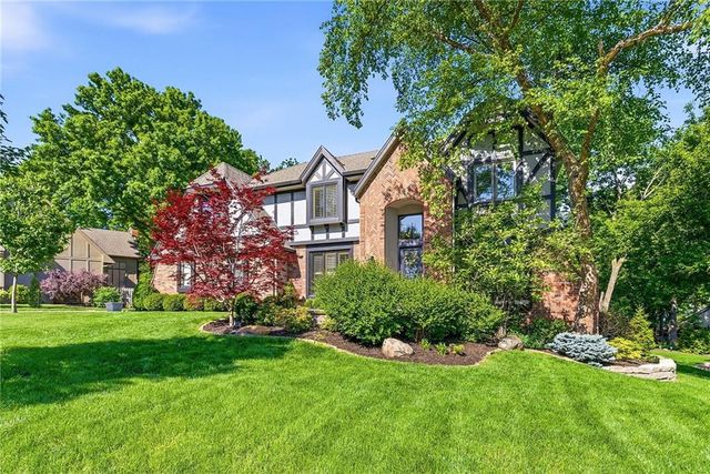 12204 MELROSE Street, Overland Park, KS 66213