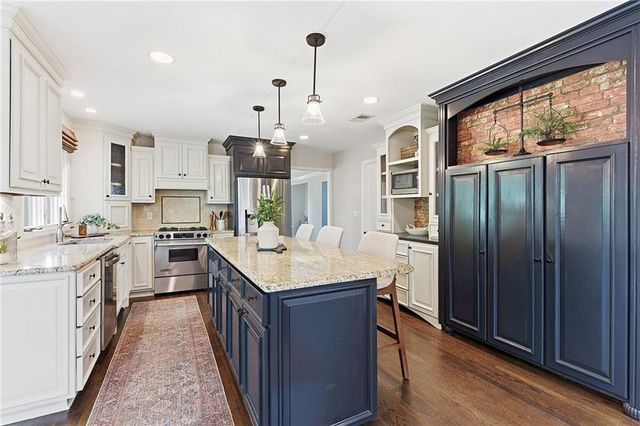 12204 MELROSE Street, Overland Park, KS 66213