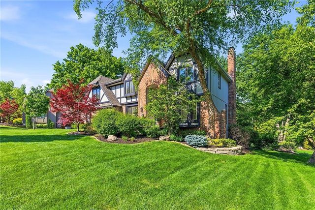 12204 MELROSE Street, Overland Park, KS 66213