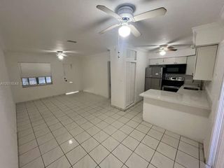 2450 Lincoln St 7, Hollywood, FL 33020