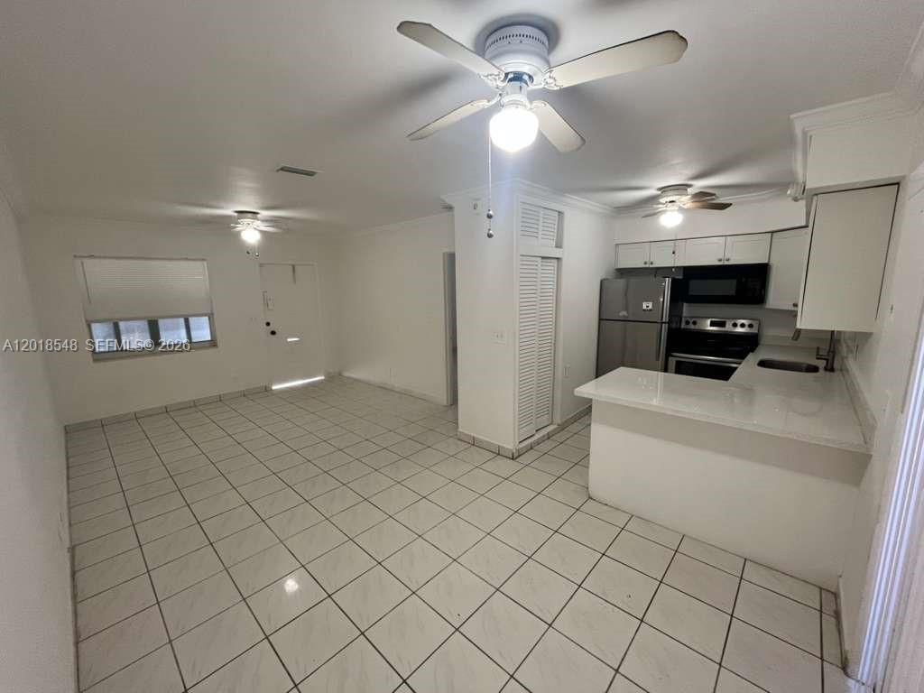 2450 Lincoln St 7, Hollywood, FL 33020