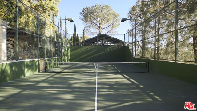 729 Bel Air Road, Los Angeles, CA 90077