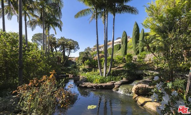 729 Bel Air Road, Los Angeles, CA 90077