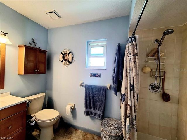 18710 Van Nuys CIR, Port Charlotte, FL 33948