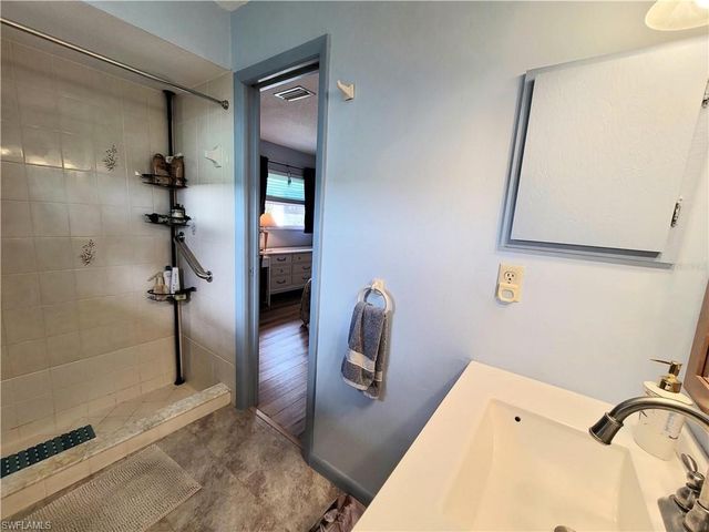 18710 Van Nuys CIR, Port Charlotte, FL 33948