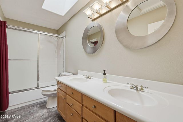 718 E MOUNTAIN SAGE Drive, Phoenix, AZ 85048