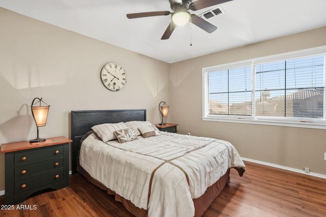 718 E MOUNTAIN SAGE Drive, Phoenix, AZ 85048