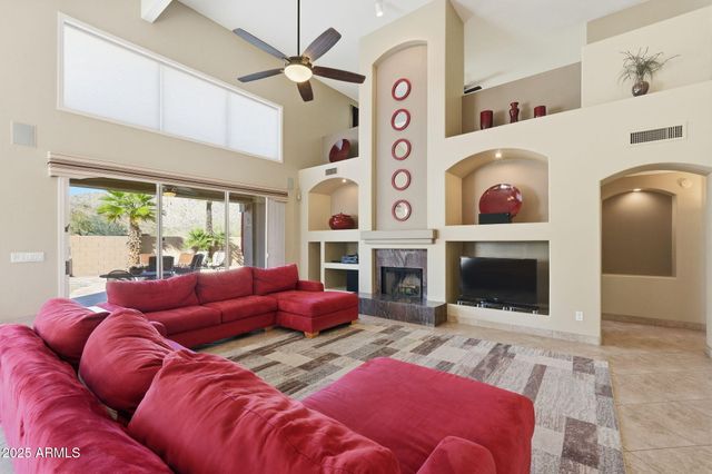 718 E MOUNTAIN SAGE Drive, Phoenix, AZ 85048