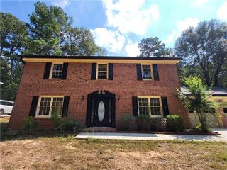1920 Shoreline Trace, Grayson, GA 30017