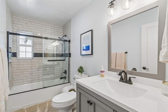 4100 W TYSON AVENUE, Tampa, FL 33611