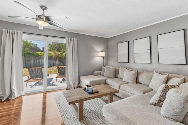 4100 W TYSON AVENUE, Tampa, FL 33611