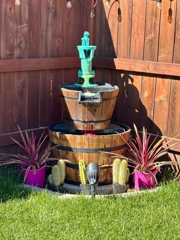 1434 Hayley St, Los Banos, CA 93635