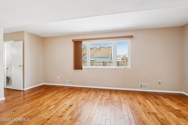 13 Cresci Boulevard, Hazlet, NJ 07730