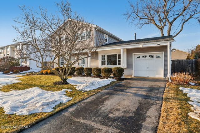 13 Cresci Boulevard, Hazlet, NJ 07730