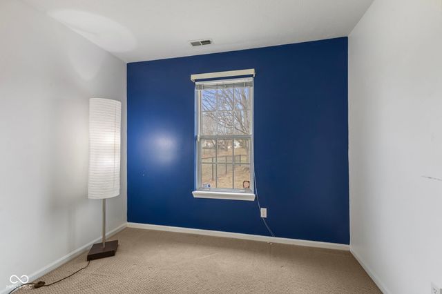 910 N Buck Creek Road, Greenfield, IN 46140