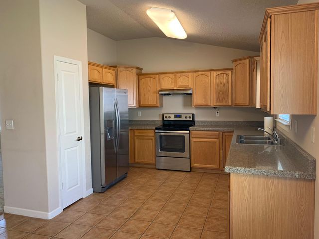 2217 Mayapan Road SE, Rio Rancho, NM 87124