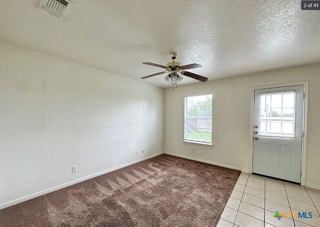 1401 Chips, Killeen, TX 76549