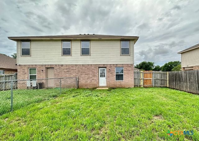 1401 Chips, Killeen, TX 76549