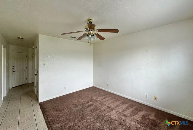1401 Chips, Killeen, TX 76549