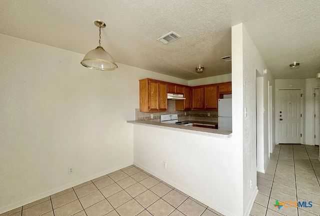 1401 Chips, Killeen, TX 76549