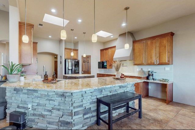 1317 22nd Avenue SE, Rio Rancho, NM 87124