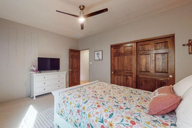 1317 22nd Avenue SE, Rio Rancho, NM 87124