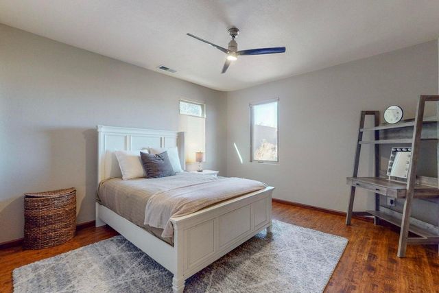 1317 22nd Avenue SE, Rio Rancho, NM 87124