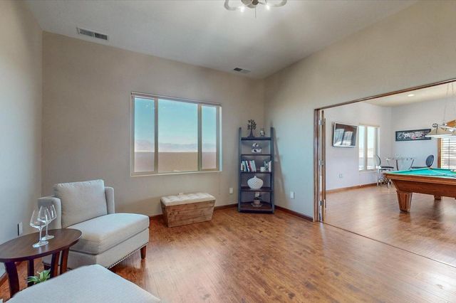 1317 22nd Avenue SE, Rio Rancho, NM 87124