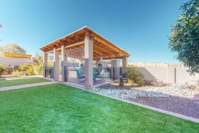 1317 22nd Avenue SE, Rio Rancho, NM 87124