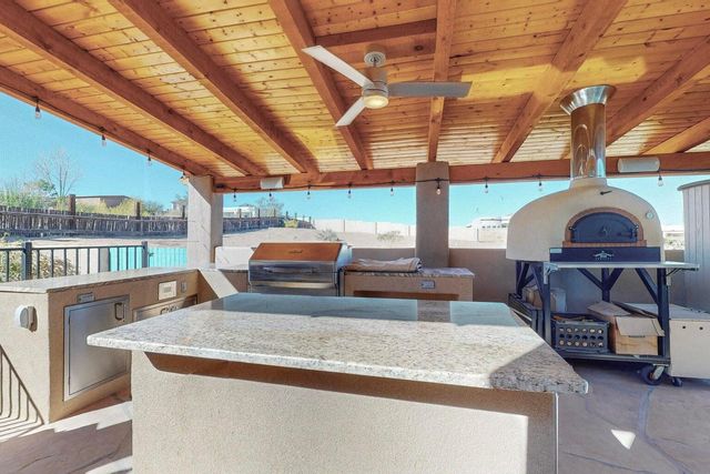 1317 22nd Avenue SE, Rio Rancho, NM 87124