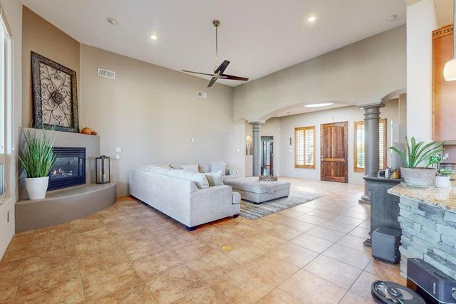 1317 22nd Avenue SE, Rio Rancho, NM 87124