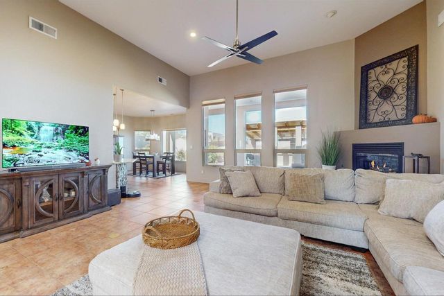 1317 22nd Avenue SE, Rio Rancho, NM 87124