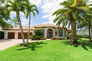2076 Imperial CIR, Naples, FL 34110