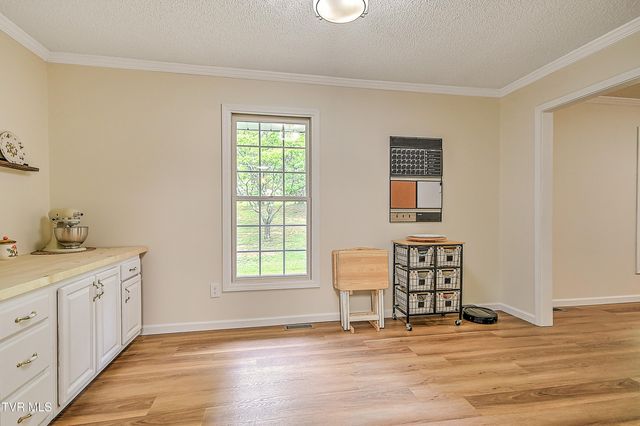 145 Zeb Grindstaff Road, Elizabethton, TN 37643