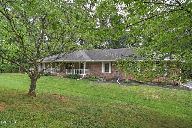 145 Zeb Grindstaff Road, Elizabethton, TN 37643