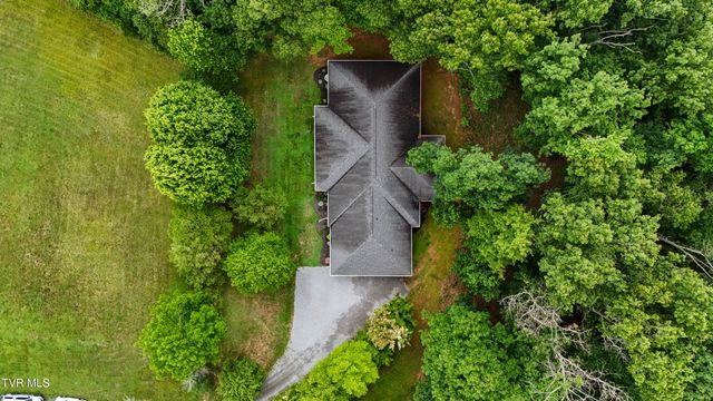 145 Zeb Grindstaff Road, Elizabethton, TN 37643