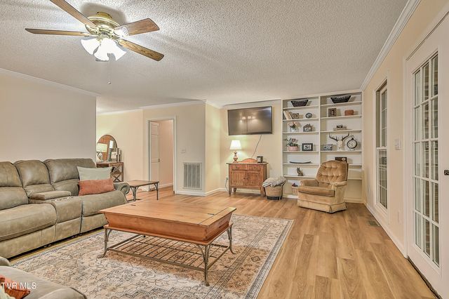 145 Zeb Grindstaff Road, Elizabethton, TN 37643