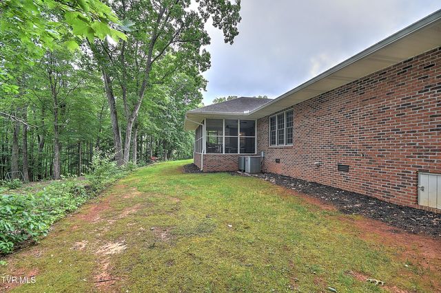 145 Zeb Grindstaff Road, Elizabethton, TN 37643