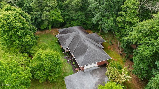 145 Zeb Grindstaff Road, Elizabethton, TN 37643