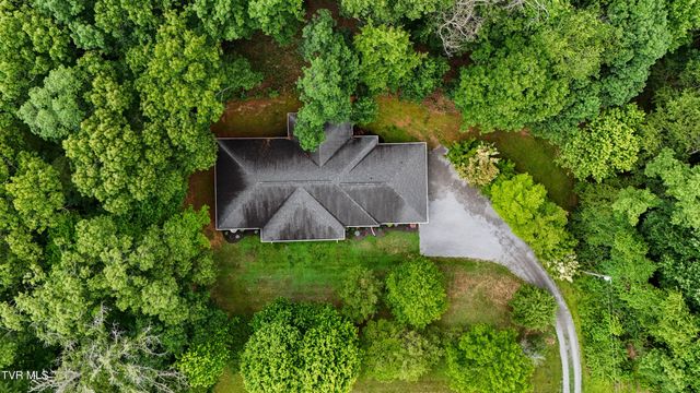 145 Zeb Grindstaff Road, Elizabethton, TN 37643