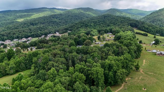 145 Zeb Grindstaff Road, Elizabethton, TN 37643