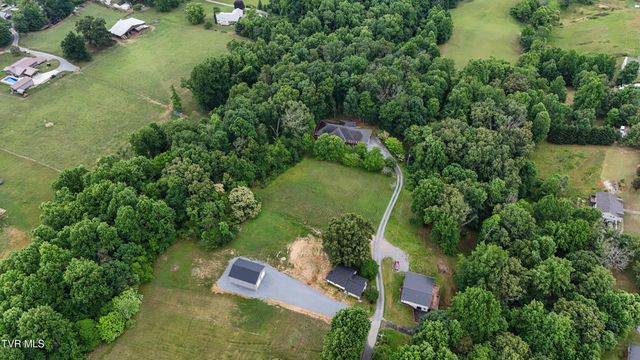 145 Zeb Grindstaff Road, Elizabethton, TN 37643