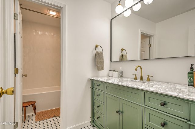145 Zeb Grindstaff Road, Elizabethton, TN 37643