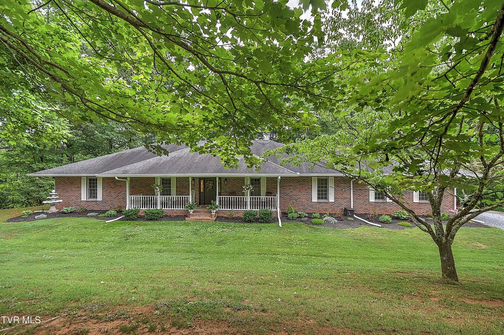 145 Zeb Grindstaff Road, Elizabethton, TN 37643
