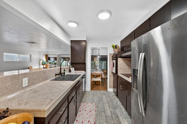 1108 Westacre Rd, West Sacramento, CA 95691