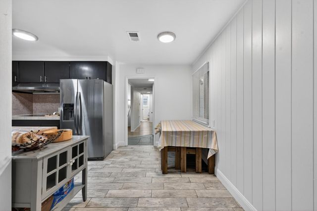 1108 Westacre Rd, West Sacramento, CA 95691