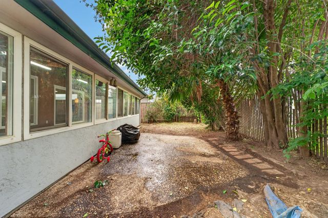 1108 Westacre Rd, West Sacramento, CA 95691