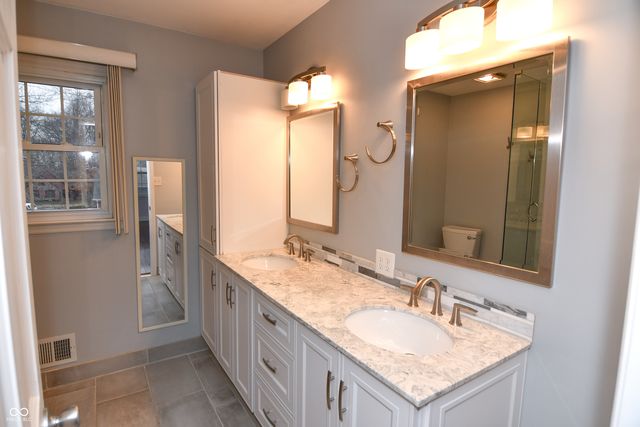 7020 Eastwick Circle, Indianapolis, IN 46256