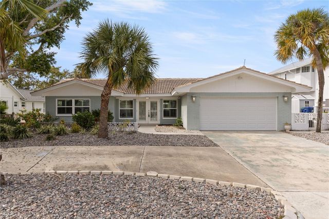 404 4TH AVENUE N, Tierra Verde, FL 33715
